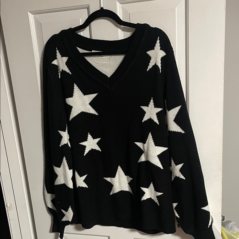 Zenana Outfitters Black and Cream Knit Sweater